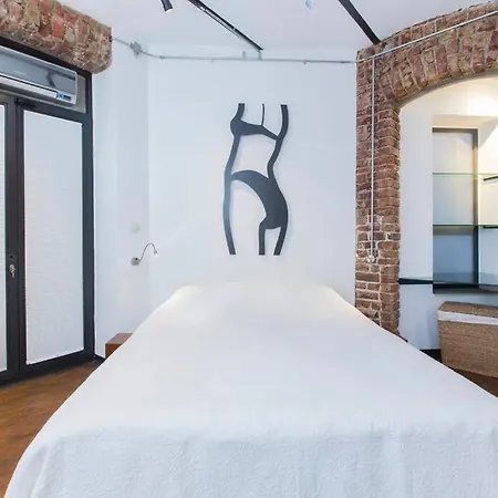 Apartment Architect Jonas Generous 85 Sqm Full Of Art *
