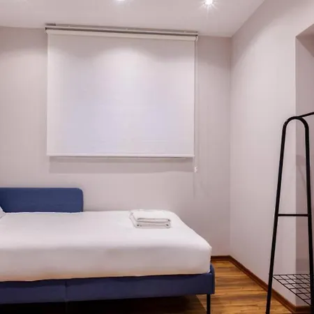 Spacious Modern Airy 4bed2bath Home! #369 Istanbul