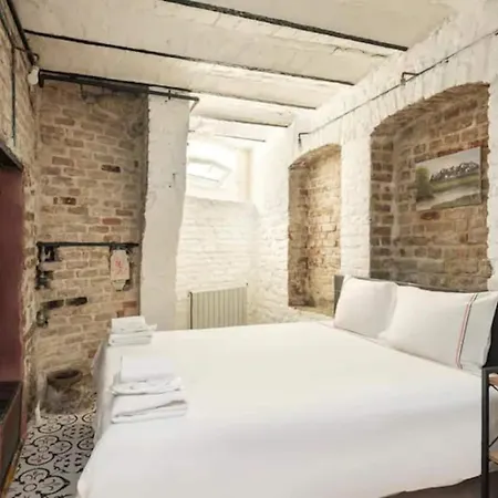 Gorgeous Rustic Balat 4bed2bath Home! #363 * Istanbul
