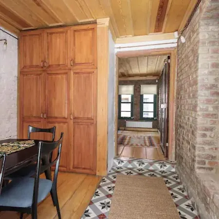 Gorgeous Rustic Balat 4bed2bath Home! #363 *