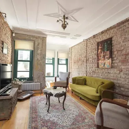 Gorgeous Rustic Balat 4bed2bath Home! #363 Holiday home
