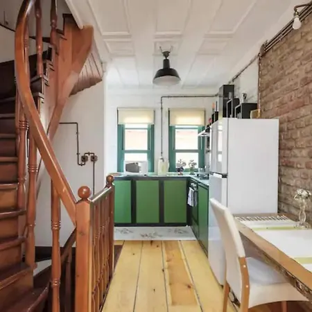 Gorgeous Rustic Balat 4bed2bath Home! #363 Holiday home Istanbul