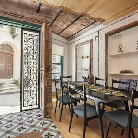 Gorgeous Rustic Balat 4bed2bath Home! #363 *