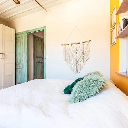 Charming Bright Rustic 2bd2bath Balat Pad! #349 * Provincia di Istanbul