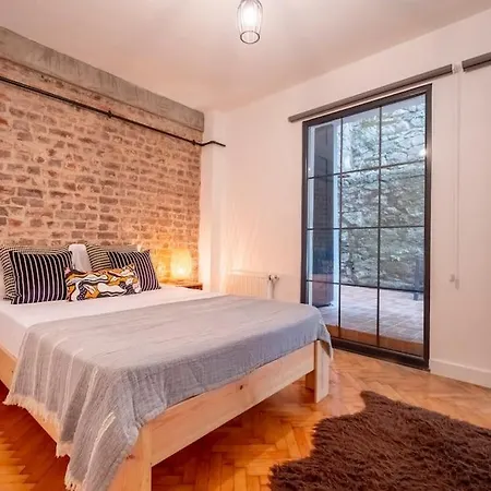 Apartment Cosy With Garden Balcony