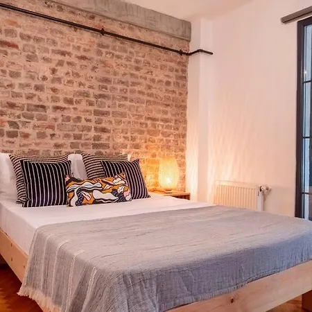 Apartment Cosy With Garden Balcony Istanbul