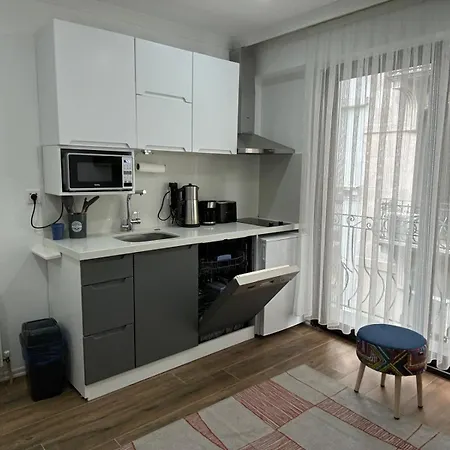 A Cozy Nest For Your Charming In The Heart Of Istanbul