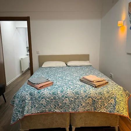 A Cozy Nest For Your Charming In The Heart Of Apartment *