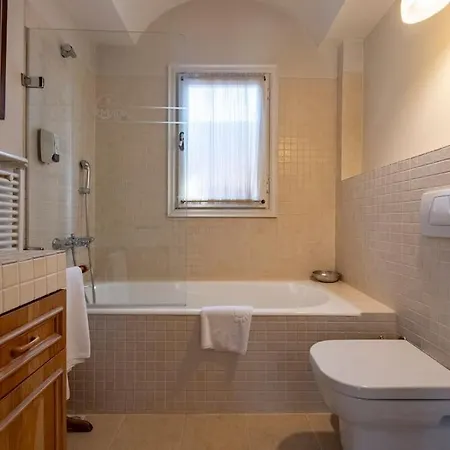 Wonder Triplex Terrace In Peninsula *