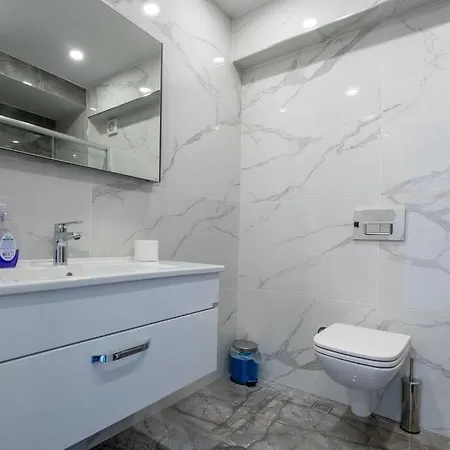 Bosphorus View With 2 Bedrooms Apartment Istanbul