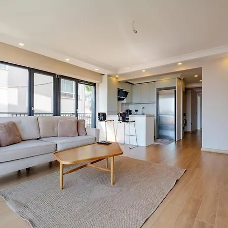 Bosphorus View With 2 Bedrooms Apartment Istanbul