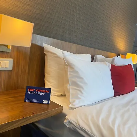 Hotel Express Istanbul-altunizade By Ihg Istanbul