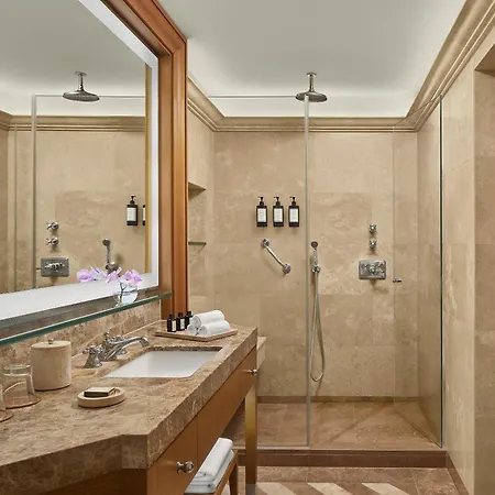 Hotel Divan 5*
