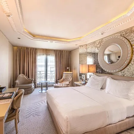 Wyndham Grand Kalamis Marina 5*