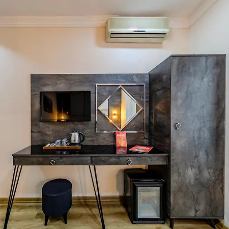 Hotel La Pazza Istanbul