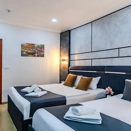 Hotel La Pazza