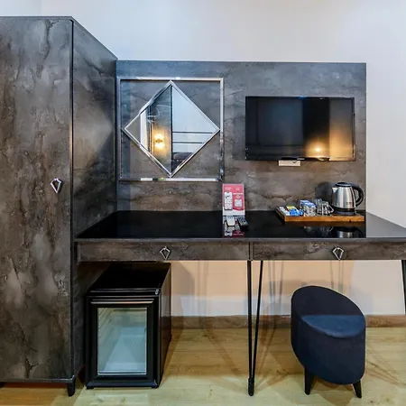 Hotel La Pazza Istanbul