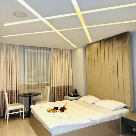 Blueway Hotel 2*