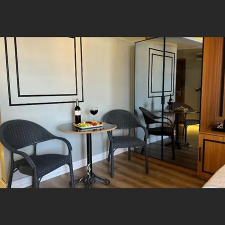 Blueway Hotel