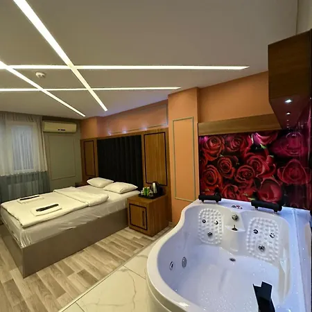 Blueway Hotel 2*