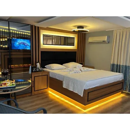 Blueway Hotel