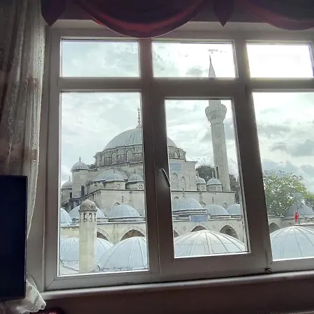Nur Abuzer Yegin Apartment
