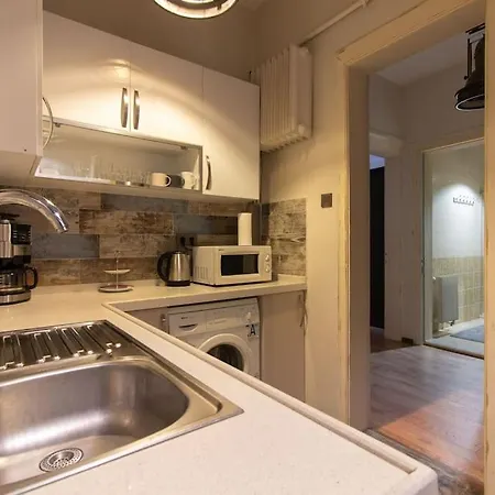 Historic 2br Nisantasi Sisli Flat High Ceilings Apartment *