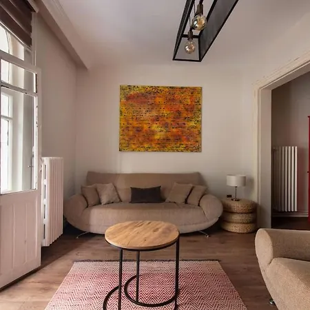 Apartment Historic 2br Nisantasi Sisli Flat High Ceilings *