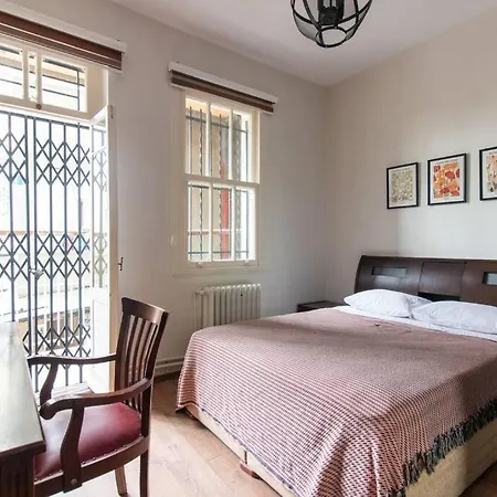 Historic 2br Nisantasi Sisli Flat High Ceilings * Istanbul
