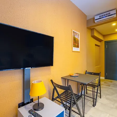 Esin Apartment *
