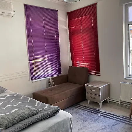 Apartment Yellow House Istanbul