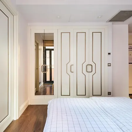 Aparthotel Taksim Lagirio *