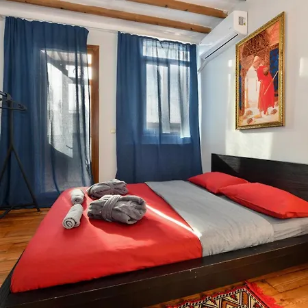 Appartement Galata Tower Is Almost In Your Bedroom And In The Balconies Rooftop Terrace With Golden Horn View