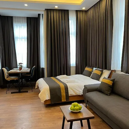 Taksim & Sisli Splendor: Modern Living Spaces Apartment *