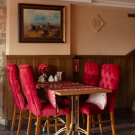Classes Airport Hotel 3*