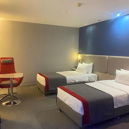 Hotel Express Istanbul-altunizade By Ihg 3*