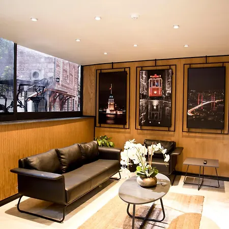 Hotel Xloft 3*