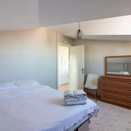 Charming 2br Panoramic Views Penthouse In Maltepe Istanbul