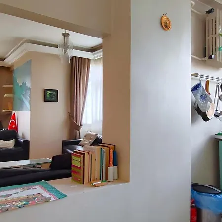 Cozy In Kadikoy Apartment *