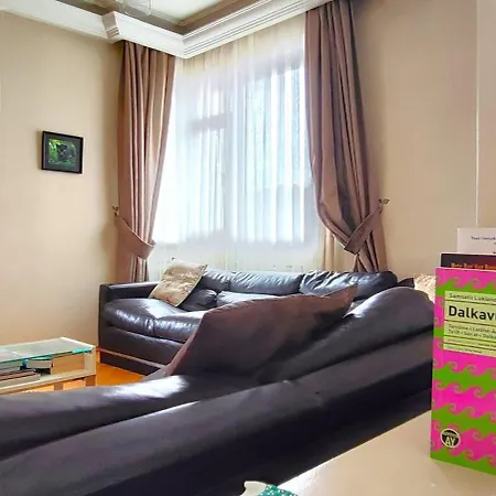 Cozy In Kadikoy Apartment