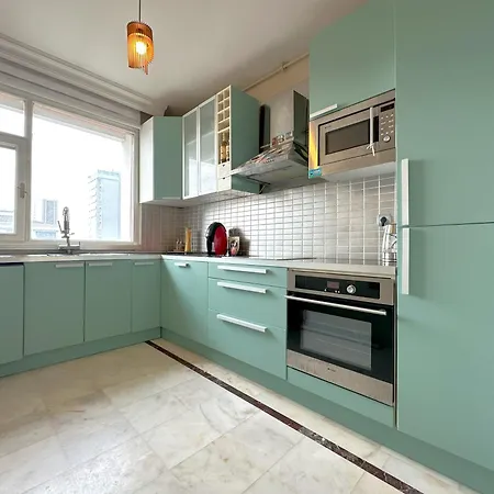 Cozy In Kadikoy Apartment *