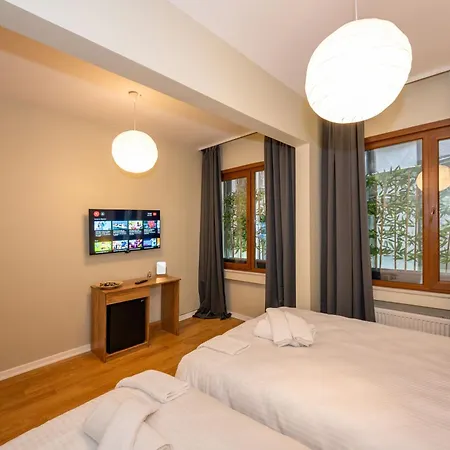 Miyu Hotel