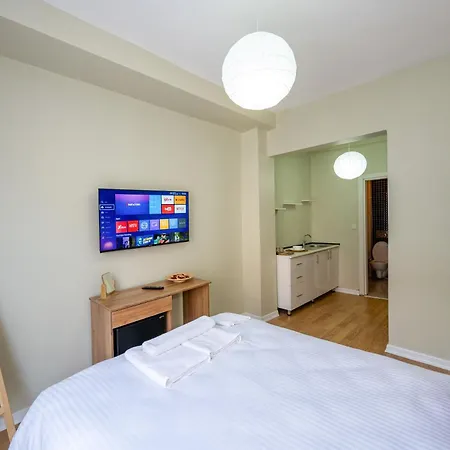 Miyu Hotel *