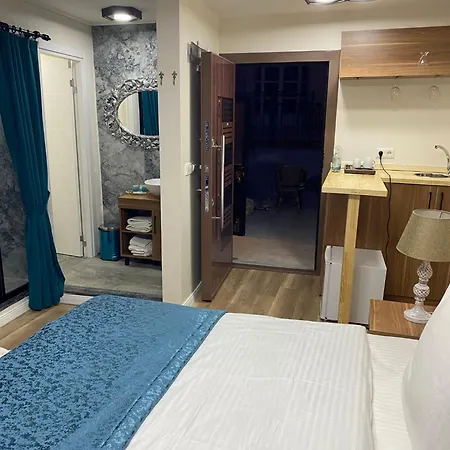 Taksim Yazici Aparthotel