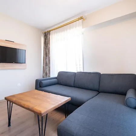Hotel Lavin &