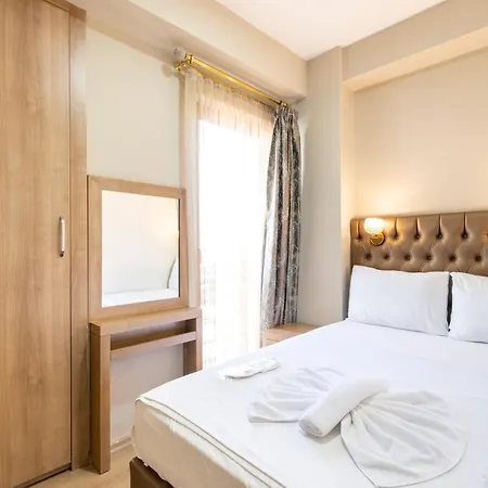 Lavin & Hotel