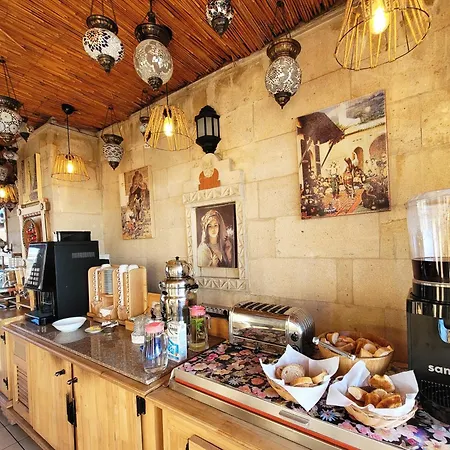Saruhan Hotel