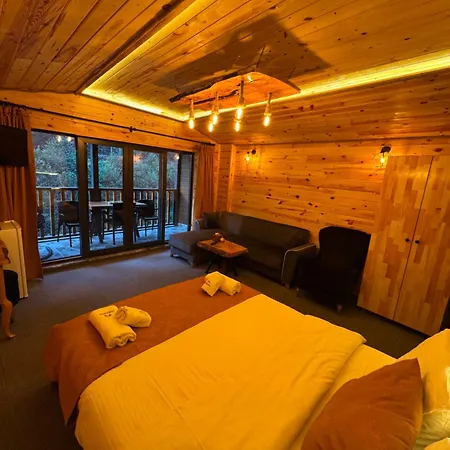 Resort Oezden Camlihemsin