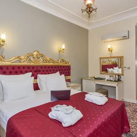 By Murat Crown Taksim Hotel