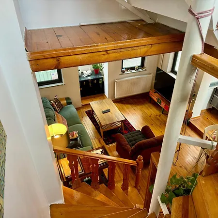 The Wooden 17 Villa *